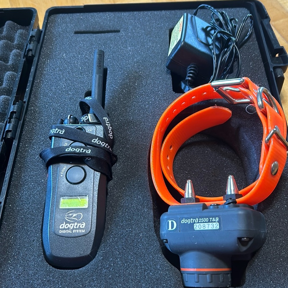 Dogtra 2500 T&B Training Dog Collar Like New